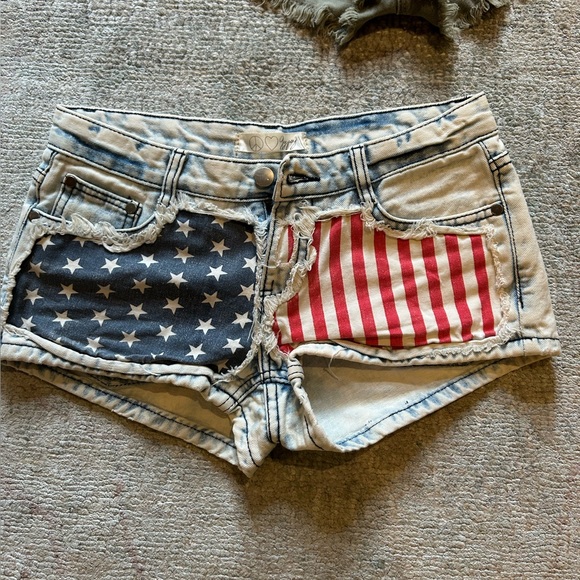 Denim shorts - Picture 1 of 1